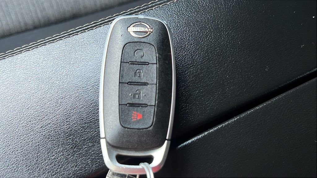 Used 2023 Nissan Rogue SV AWD/4WD image 28