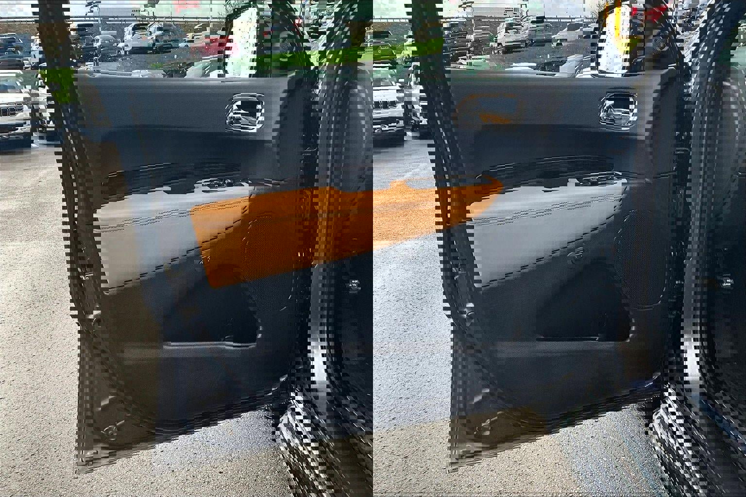 Used 2015 Dodge Durango Citadel w/ Technology Group image 24