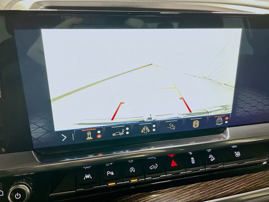 Used 2025 GMC Sierra 1500 SLE image 14