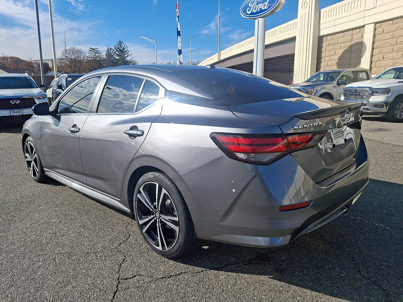 Used 2023 Nissan Sentra SR image 6