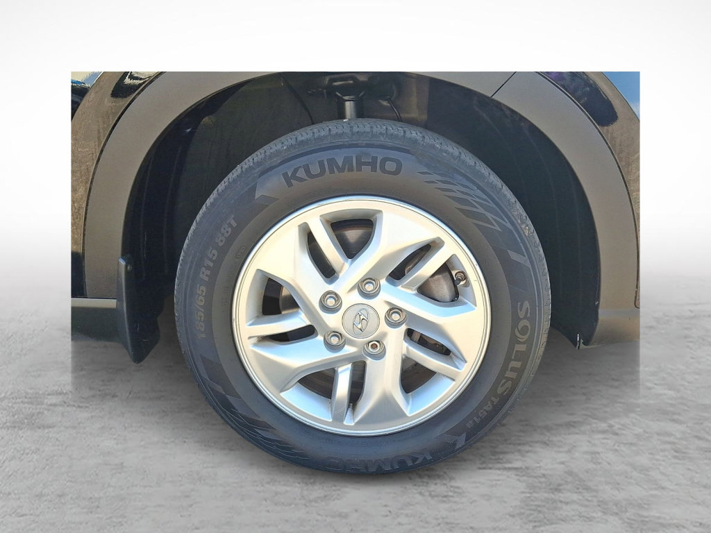 Used 2020 Hyundai Venue SEL image 9