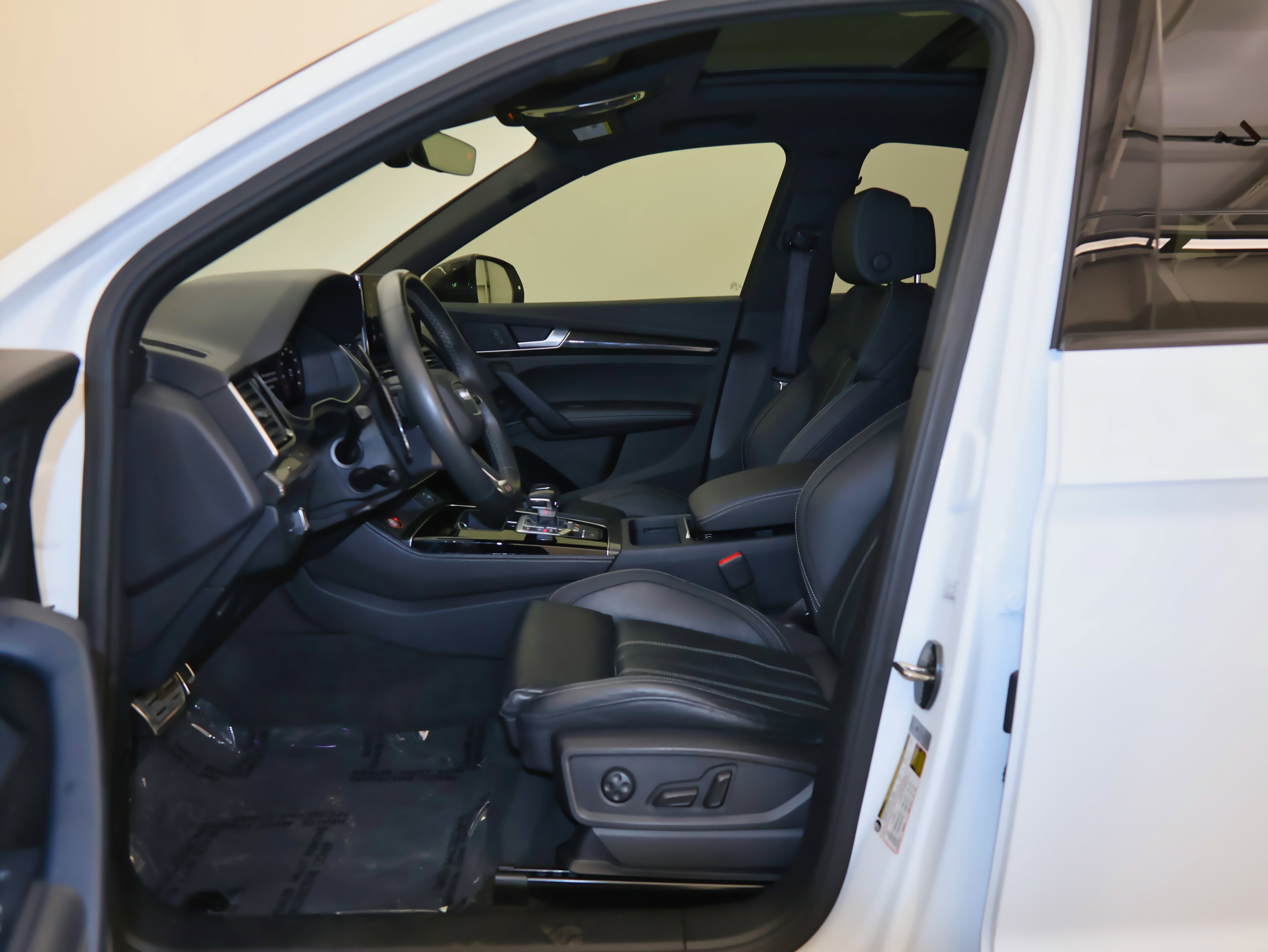 Used 2022 Audi SQ5 Premium Plus image 14