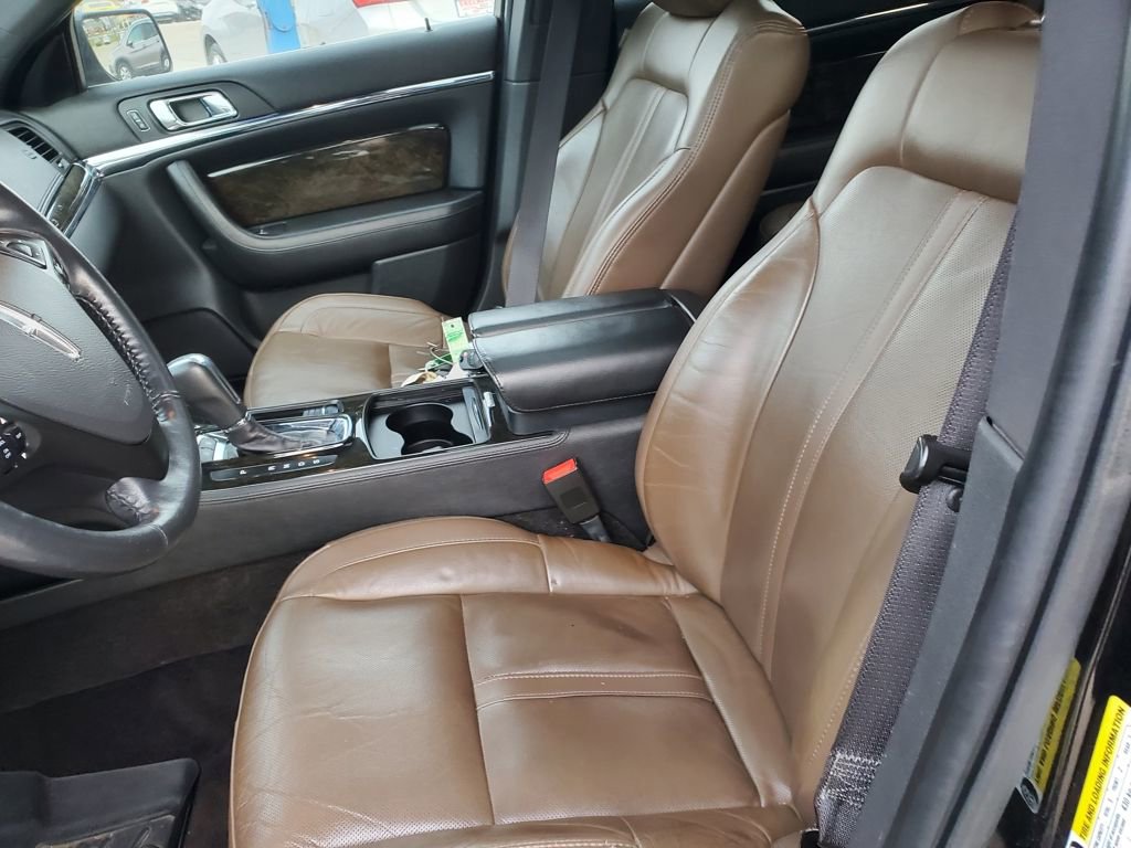 Used 2014 Lincoln MKS AWD w/ Equipment Group 201A image 11