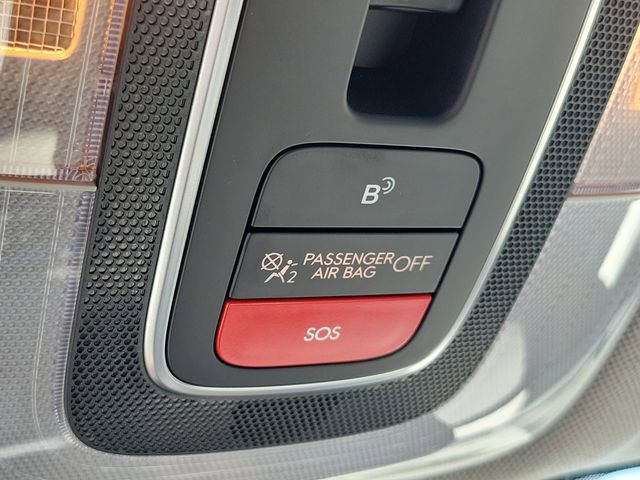 Used 2025 Hyundai Elantra Limited image 19