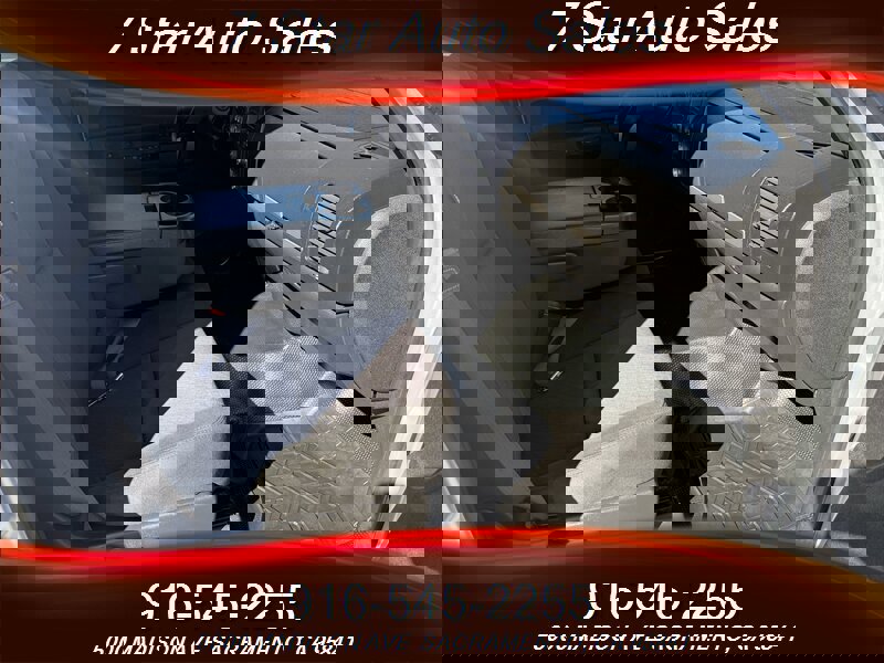 Used 2012 Chevrolet Silverado 1500 LT image 11