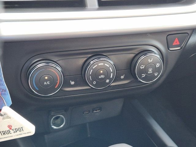 Used 2024 Chevrolet Trax RS image 21