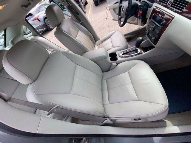 Used 2008 Chevrolet Impala LT FWD image 7