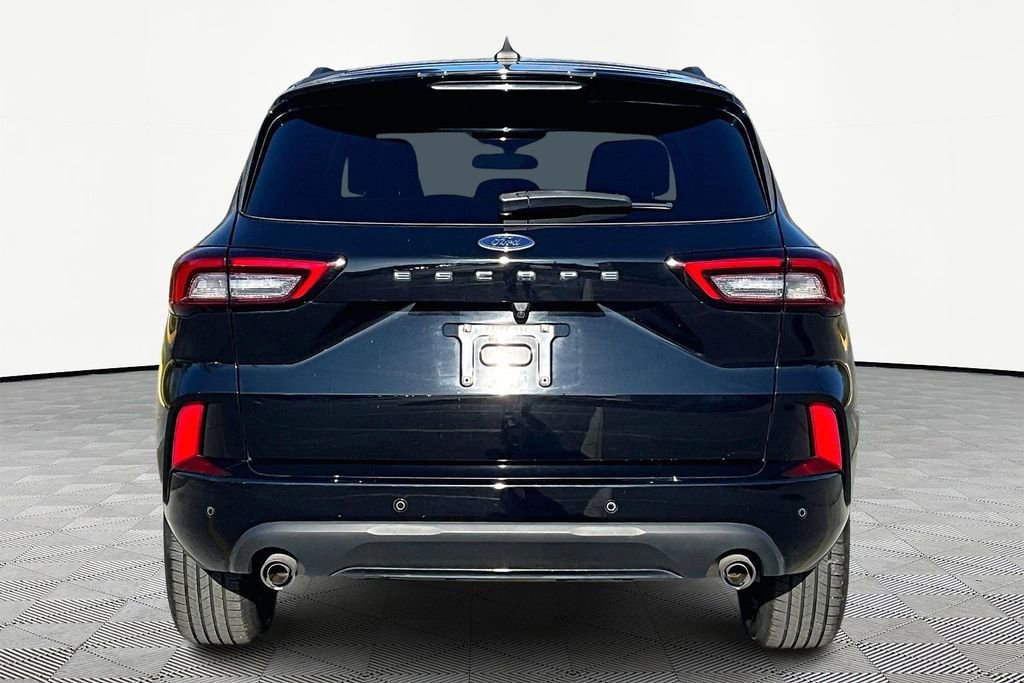 Certified 2023 Ford Escape ST-Line w/ Tech Pack #1 FWD image 3