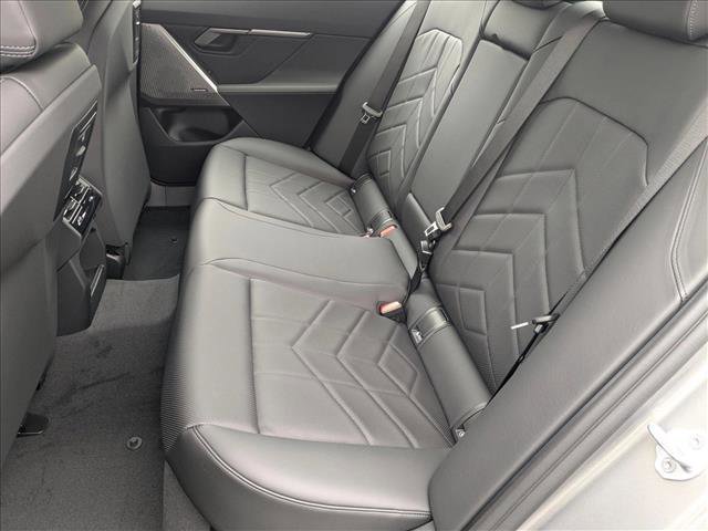 Used 2025 BMW i5 eDrive40i w/ Premium Package image 15