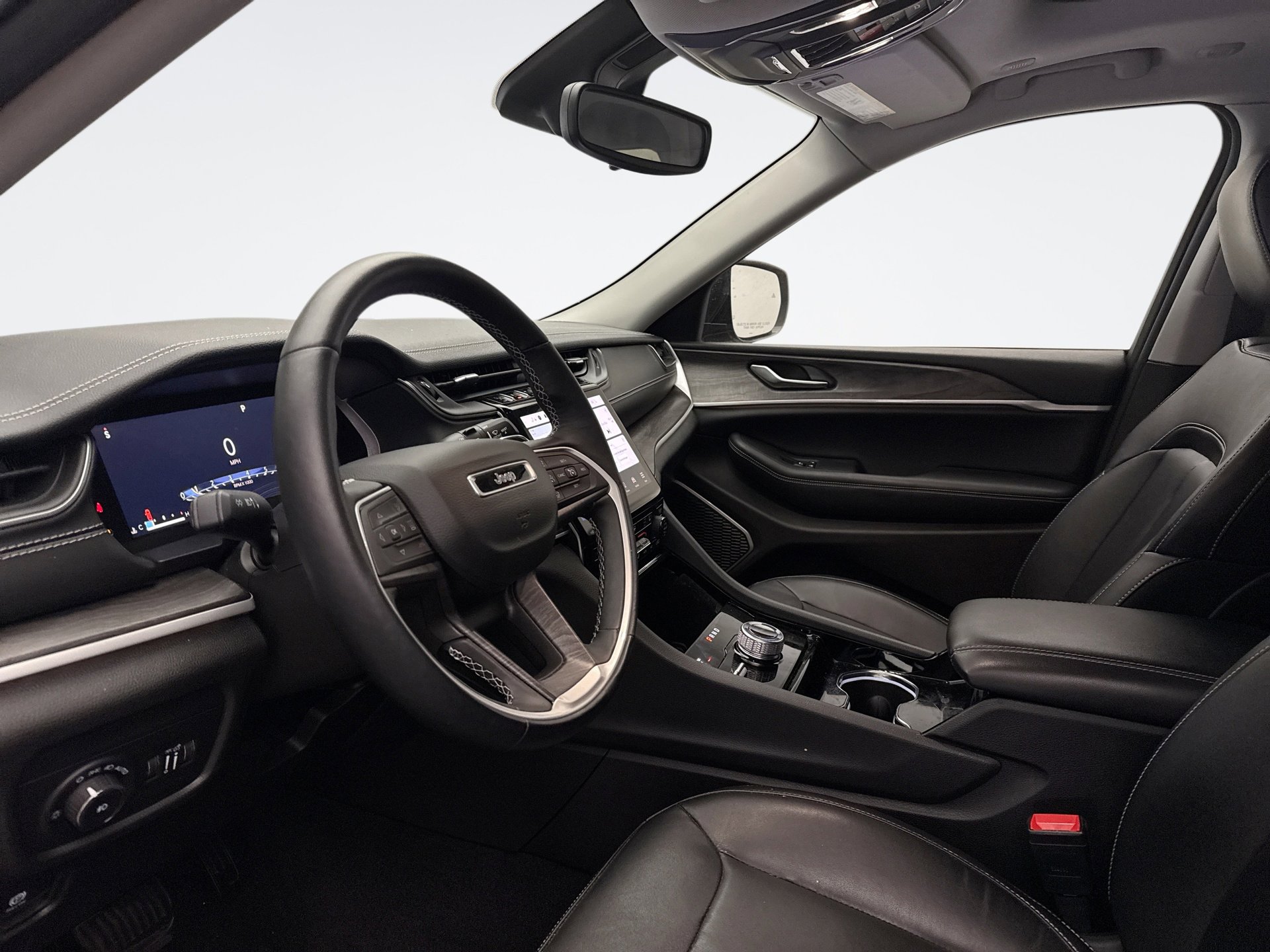 Used 2022 Jeep Grand Cherokee L Limited image 9