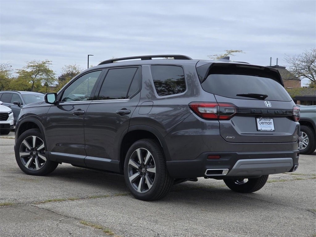 New 2025 Honda Pilot Touring image 19
