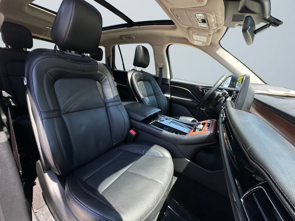 Used 2024 Lincoln Aviator Reserve AWD/4WD image 15