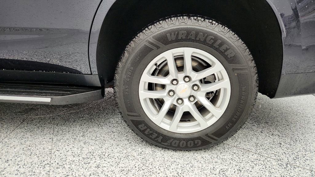 Used 2023 Chevrolet Tahoe LS image 9