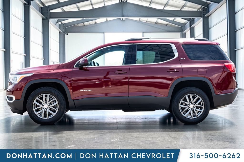 Used 2017 GMC Acadia SLT FWD image 2