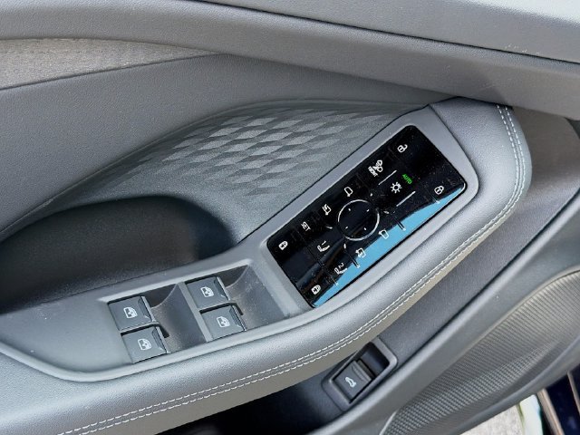 New 2026 Audi A6 Premium Plus AWD/4WD image 21