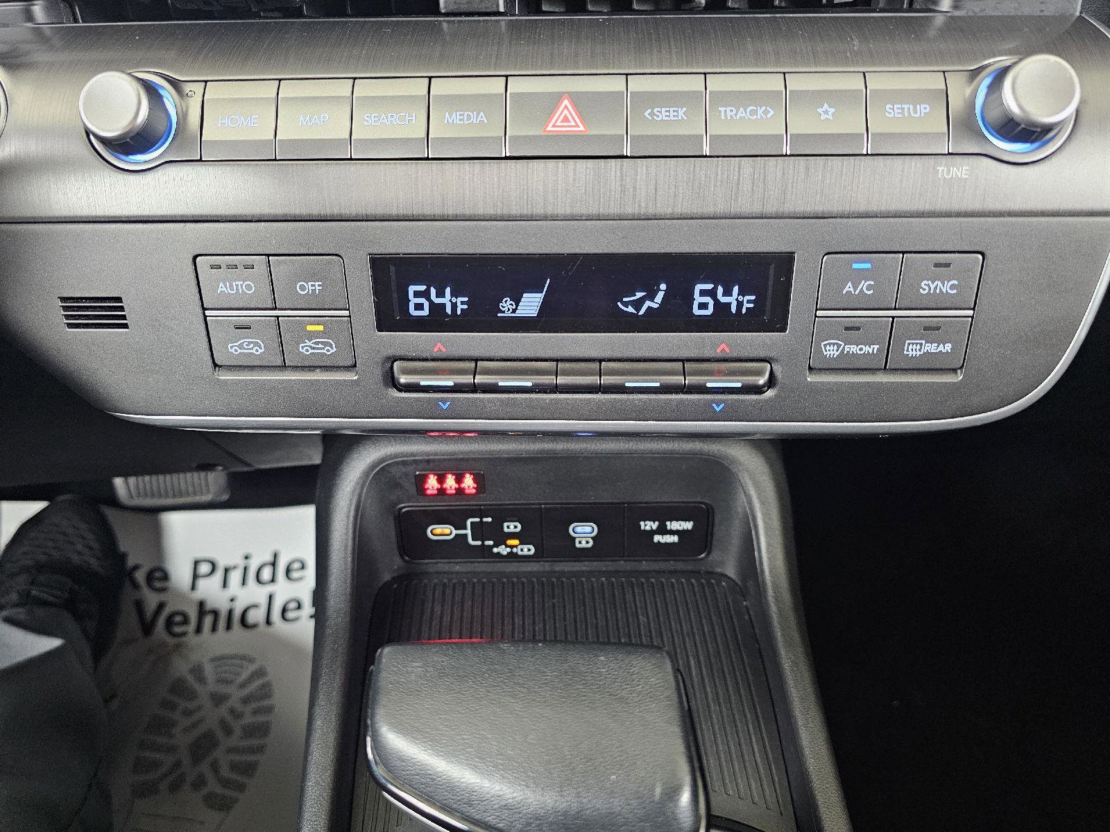 Used 2024 Hyundai Kona SEL AWD/4WD image 26