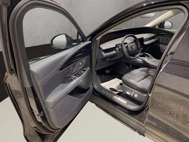 New 2026 Lincoln Nautilus Reserve w/ Jet Appearance Package AWD/4WD image 10