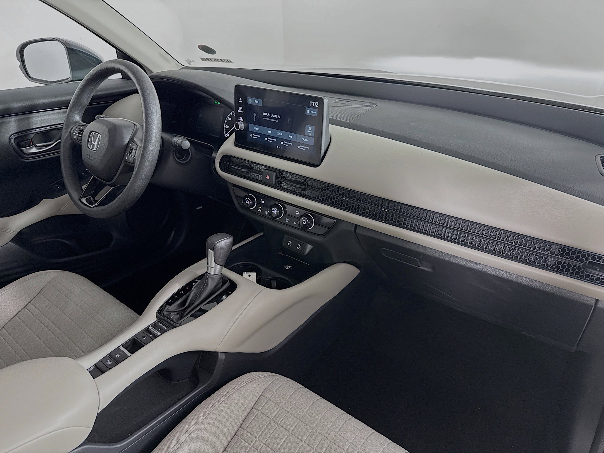 Certified 2026 Honda HR-V LX image 34