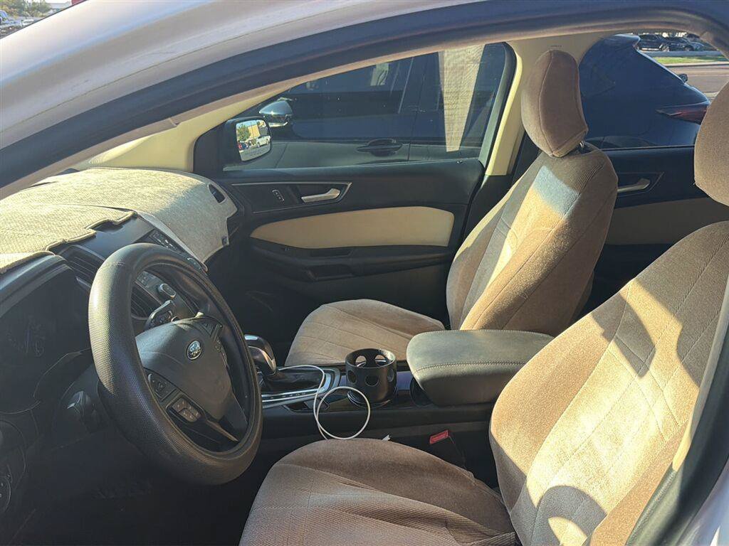 Used 2015 Ford Edge SE FWD image 14