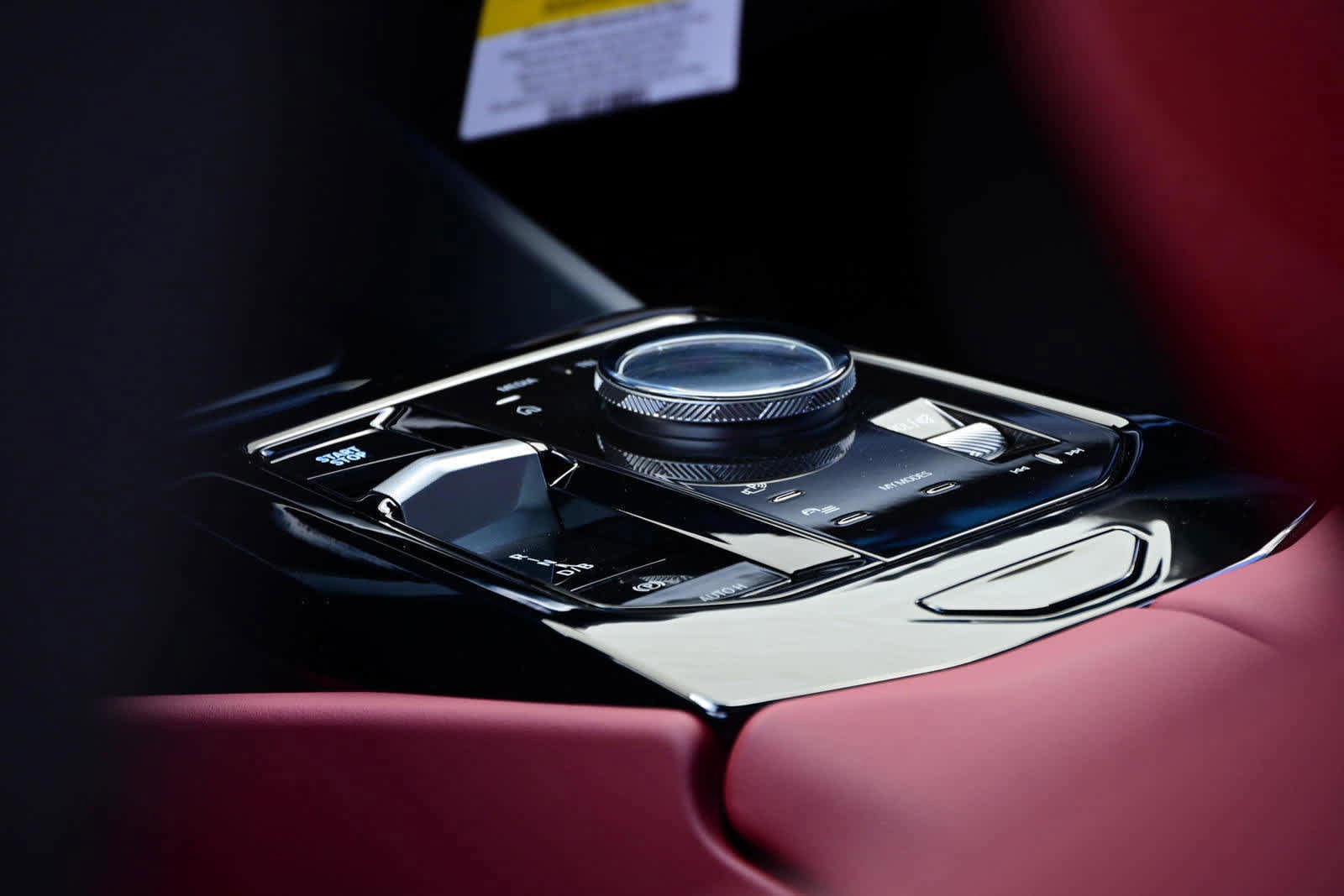 Used 2025 BMW i5 eDrive40i w/ Premium Package image 19