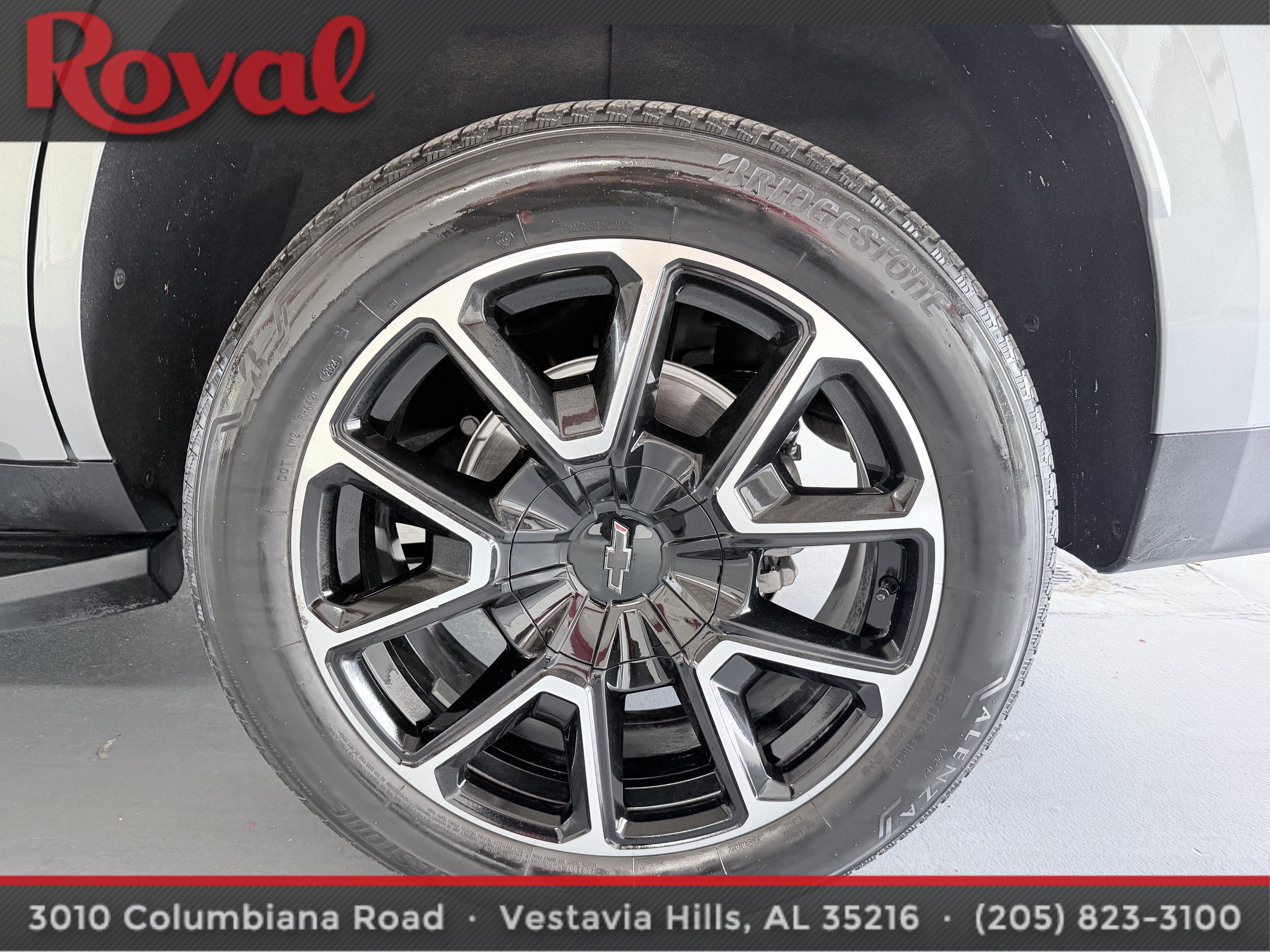 Used 2024 Chevrolet Tahoe RST w/ Luxury Package RWD image 11