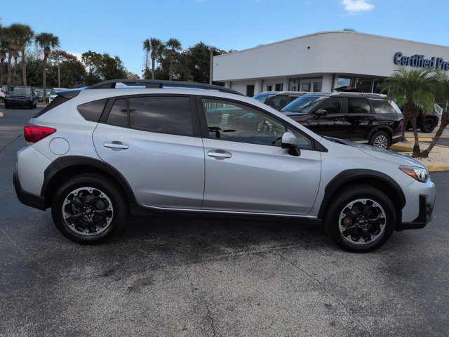 Used 2021 Subaru Crosstrek 2.0i Premium w/ Moonroof Package AWD/4WD image 3