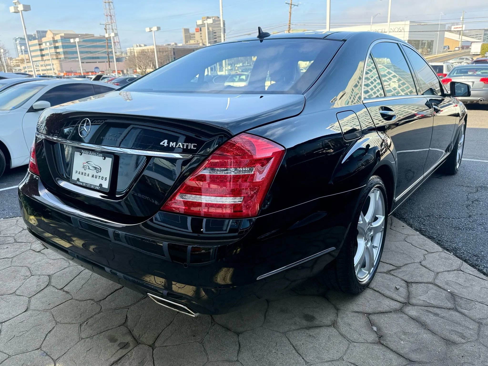 Used 2013 Mercedes-Benz S 550 4MATIC image 7