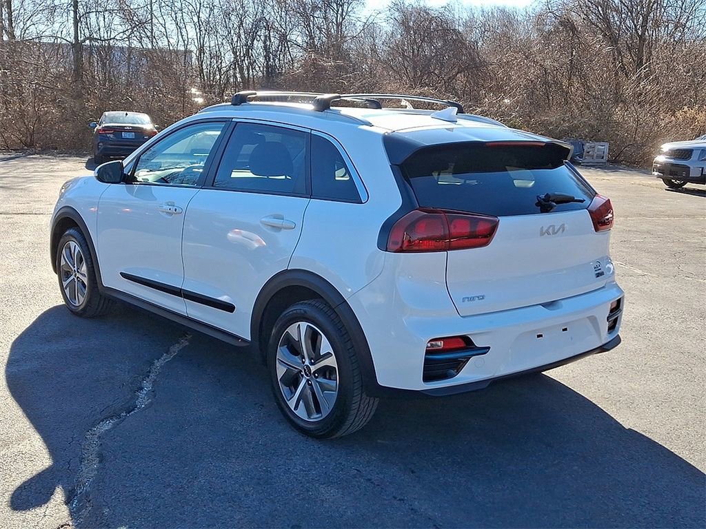 Used 2022 Kia Niro EX image 5