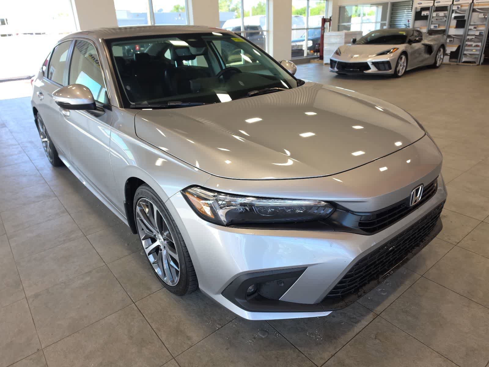 Used 2023 Honda Civic Touring image 5