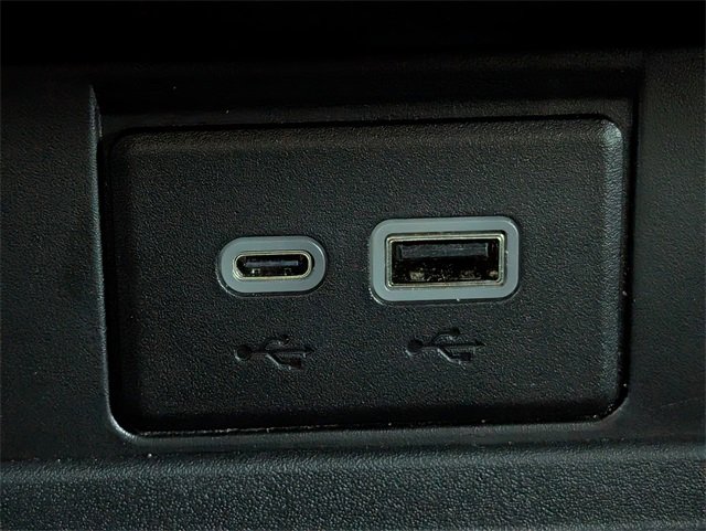 Used 2024 Chevrolet Tahoe Premier w/ Premium Package 2 image 22