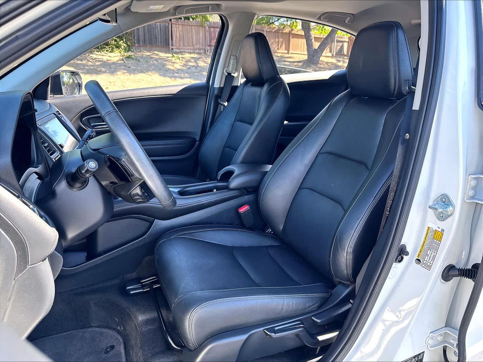 Used 2022 Honda HR-V EX-L image 28
