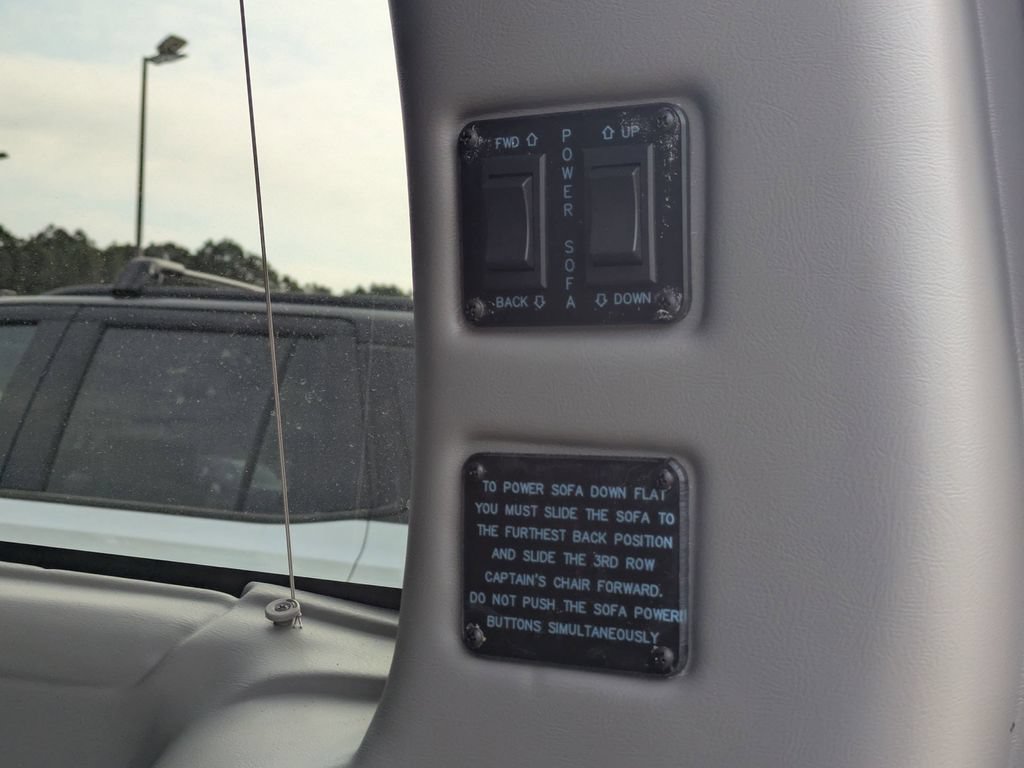 New 2026 Chevrolet Express 2500 Extended RWD image 30