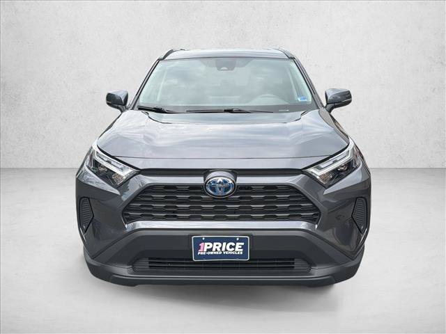 Used 2024 Toyota RAV4 XLE AWD/4WD image 2
