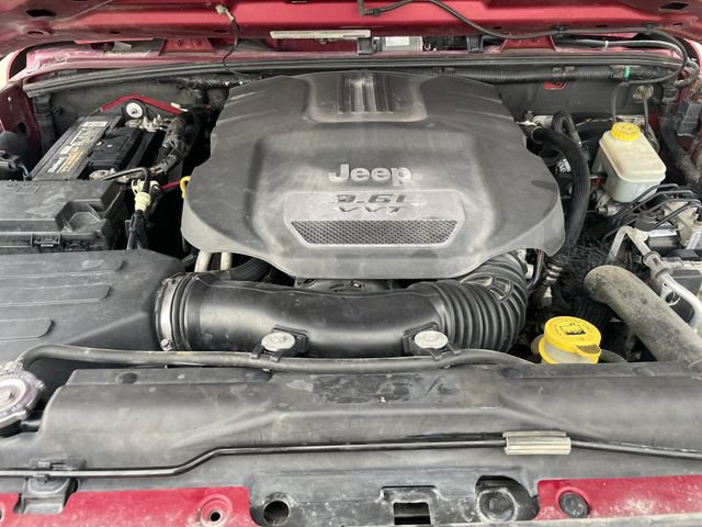 Used 2012 Jeep Wrangler Unlimited Sport AWD/4WD image 30