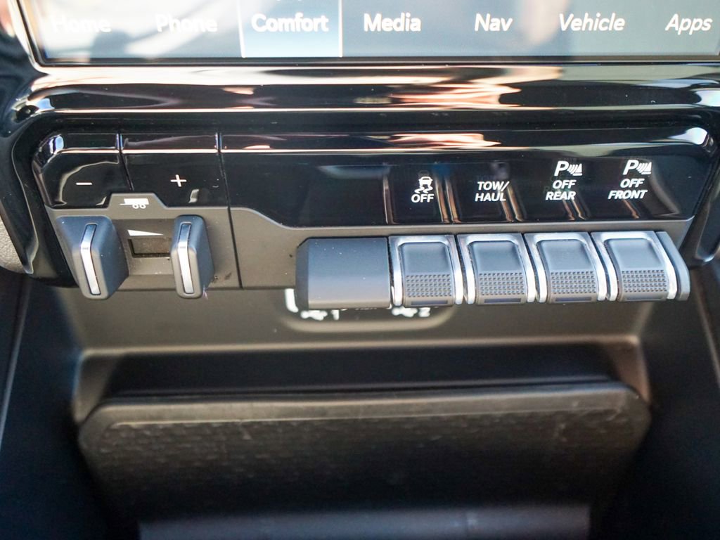 Used 2024 RAM 2500 Big Horn w/ Night Edition image 26