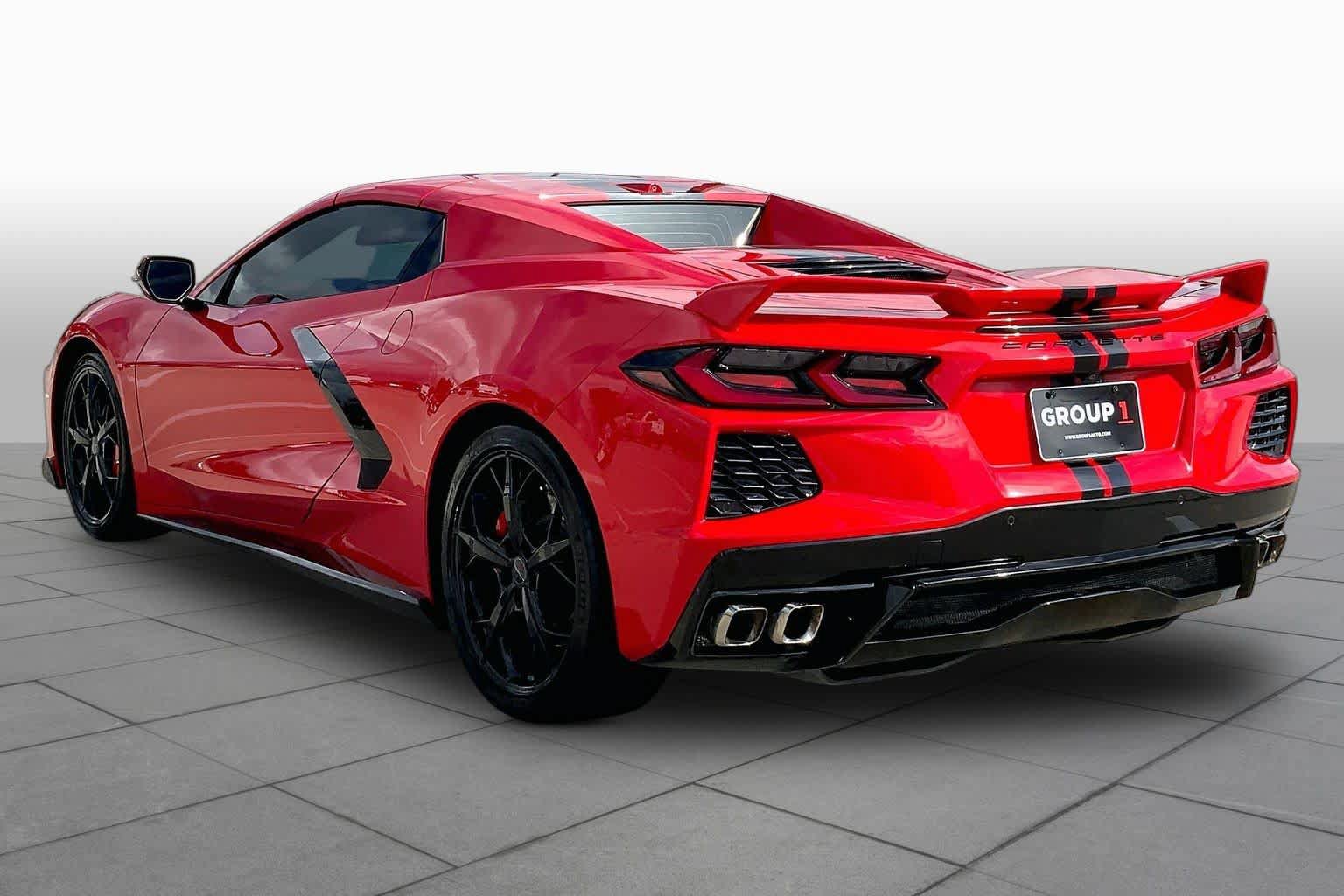 Used 2021 Chevrolet Corvette Stingray Premium Conv w/ Z51 Performance Package RWD image 11
