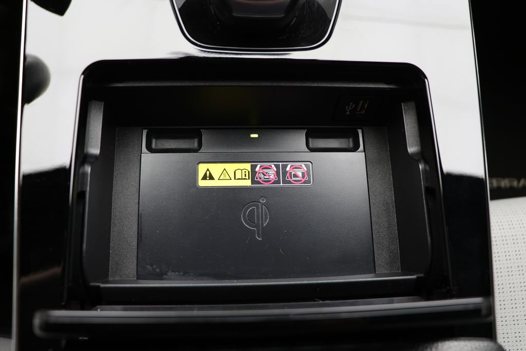 Used 2023 Subaru Solterra AWD image 22