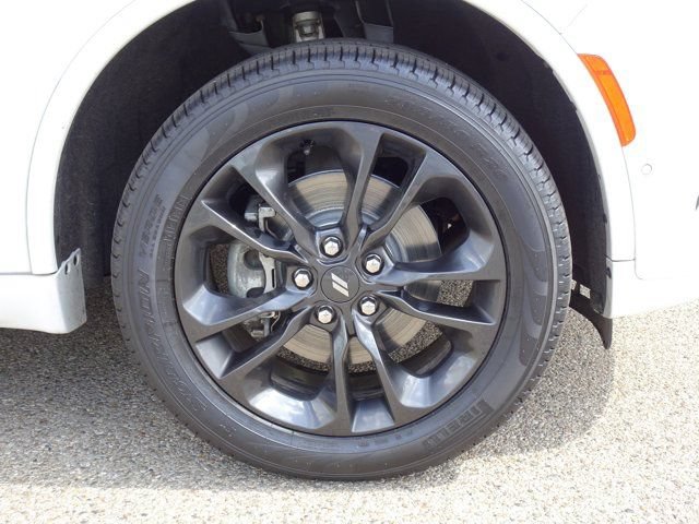 Used 2023 Dodge Durango GT AWD/4WD image 31