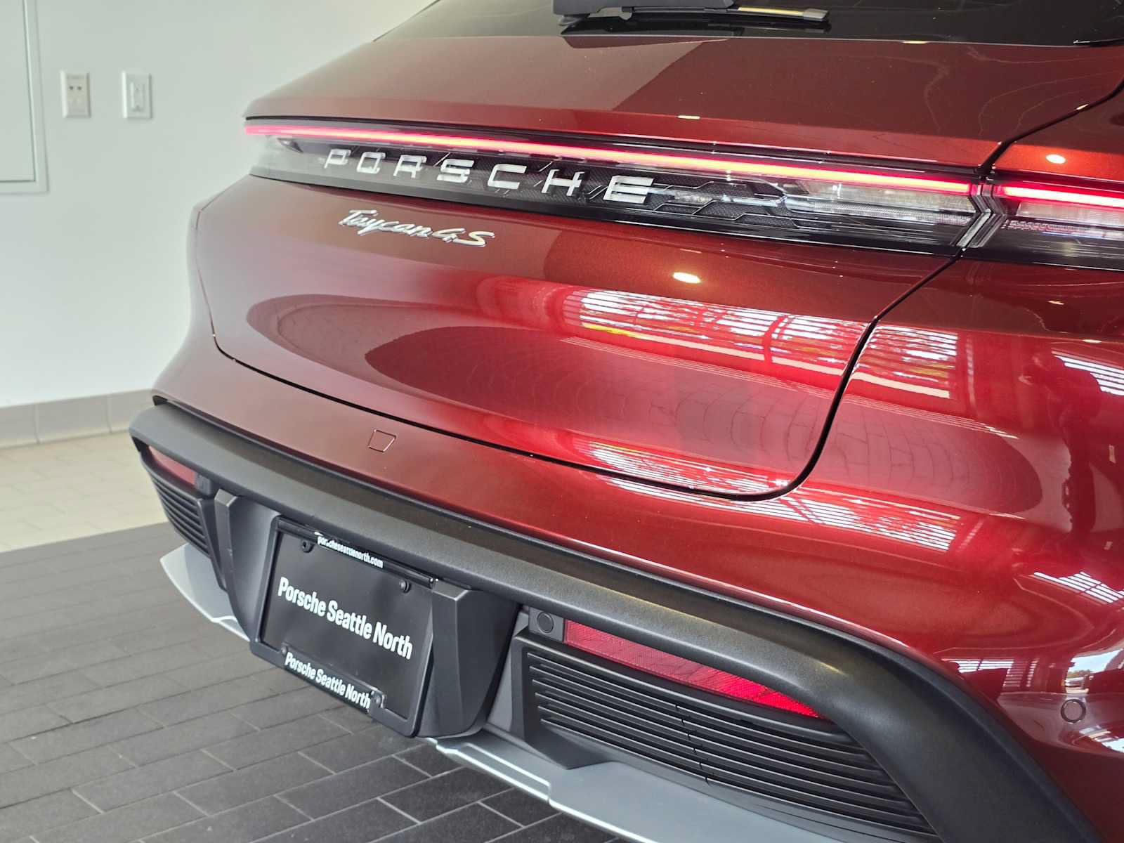 Used 2023 Porsche Taycan 4S w/ Technology Package AWD/4WD image 15