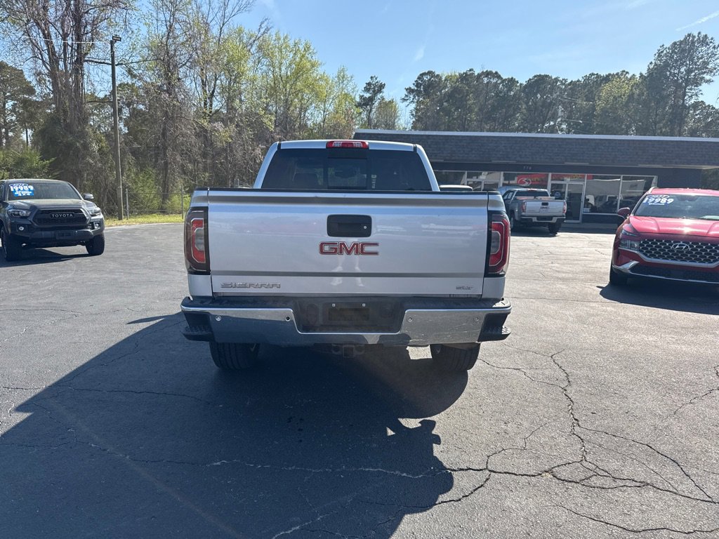 Used 2018 GMC Sierra 1500 SLT AWD/4WD image 4
