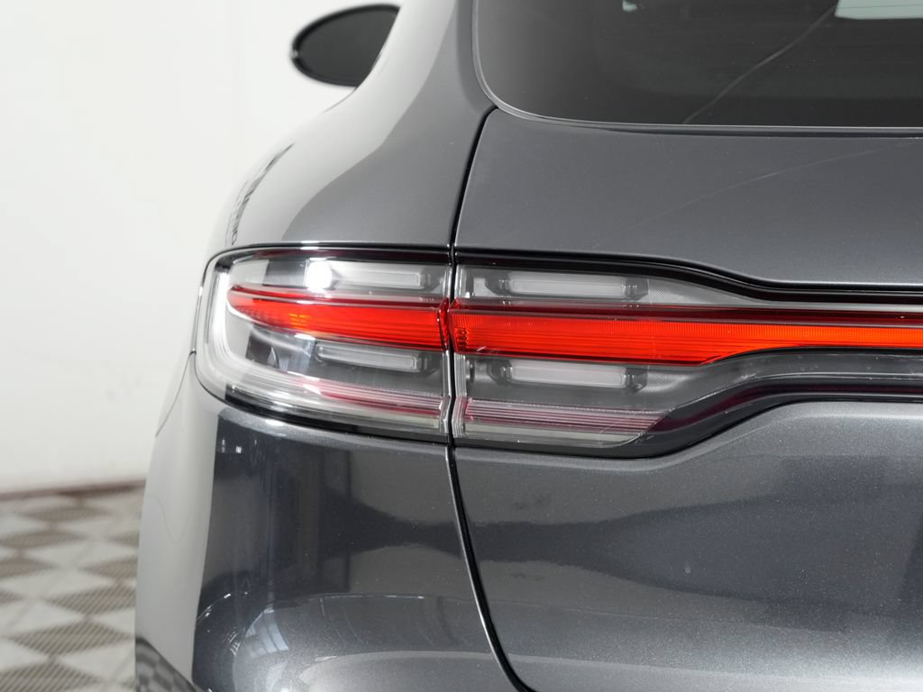 Certified 2023 Porsche Macan Turbo AWD/4WD image 10