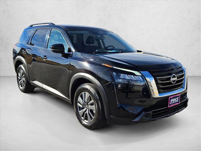 Used 2024 Nissan Pathfinder SV video 3