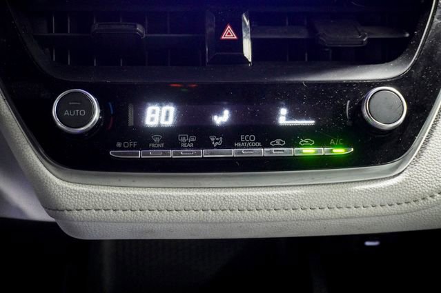 Used 2024 Toyota Corolla SE image 15