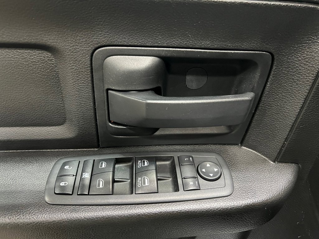 Used 2019 RAM 1500 Express image 23