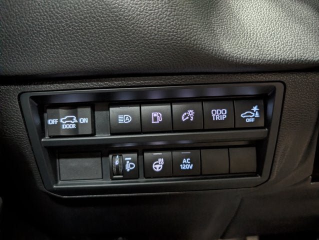 Used 2025 Toyota Sequoia 4WD image 25