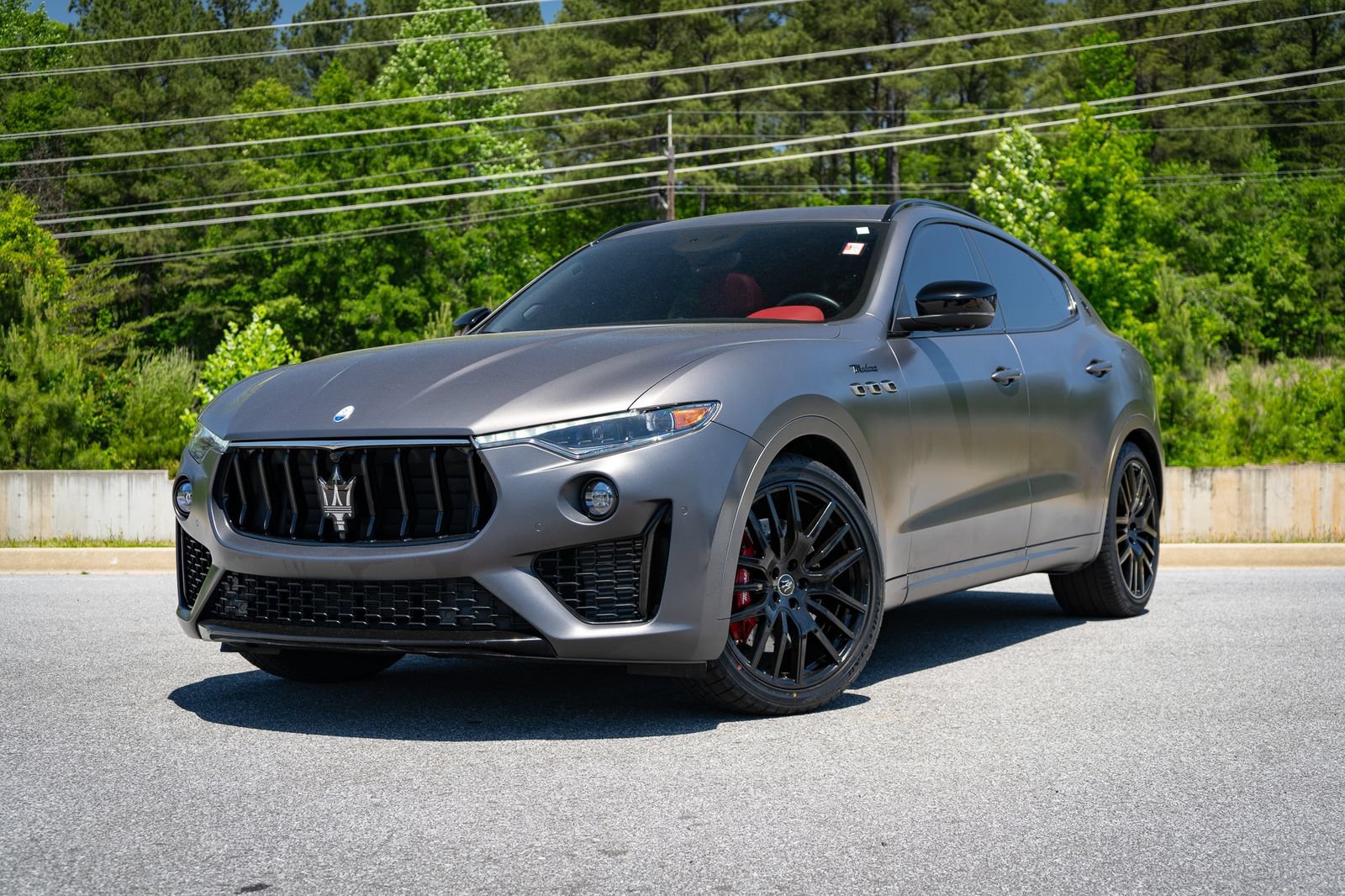 Used 2022 Maserati Levante Modena AWD/4WD image 2