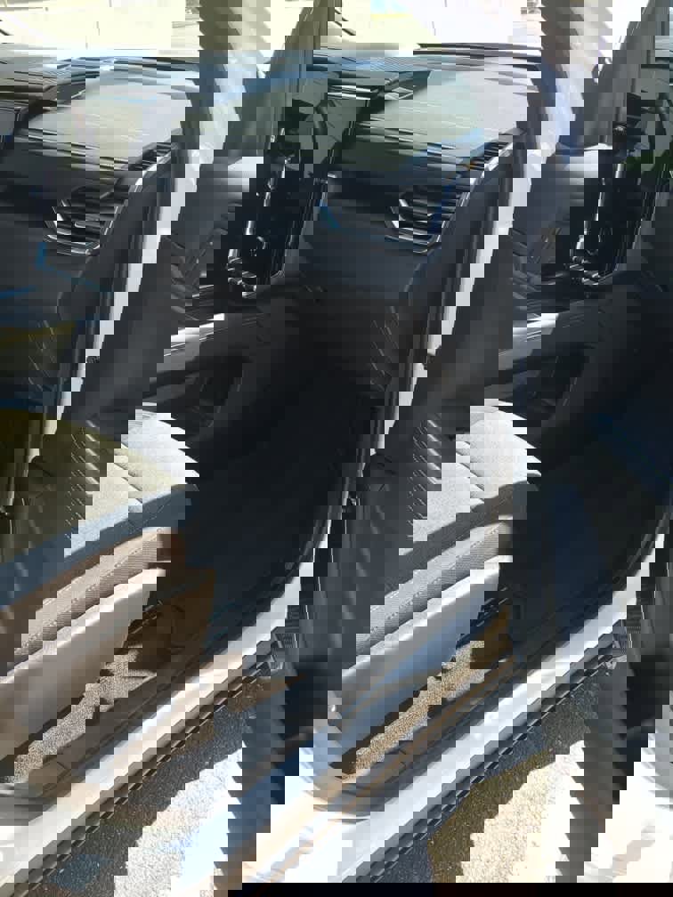 Used 2025 GMC Acadia Elevation image 21