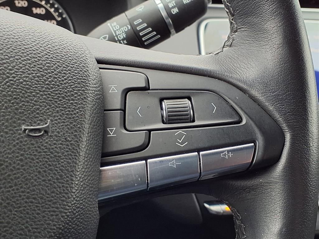 Used 2022 Cadillac XT4 Premium Luxury w/ Enhanced Visibility Package image 28