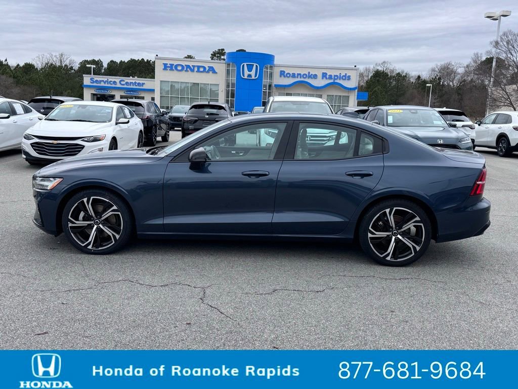 Used 2024 Volvo S60 B5 Core image 3