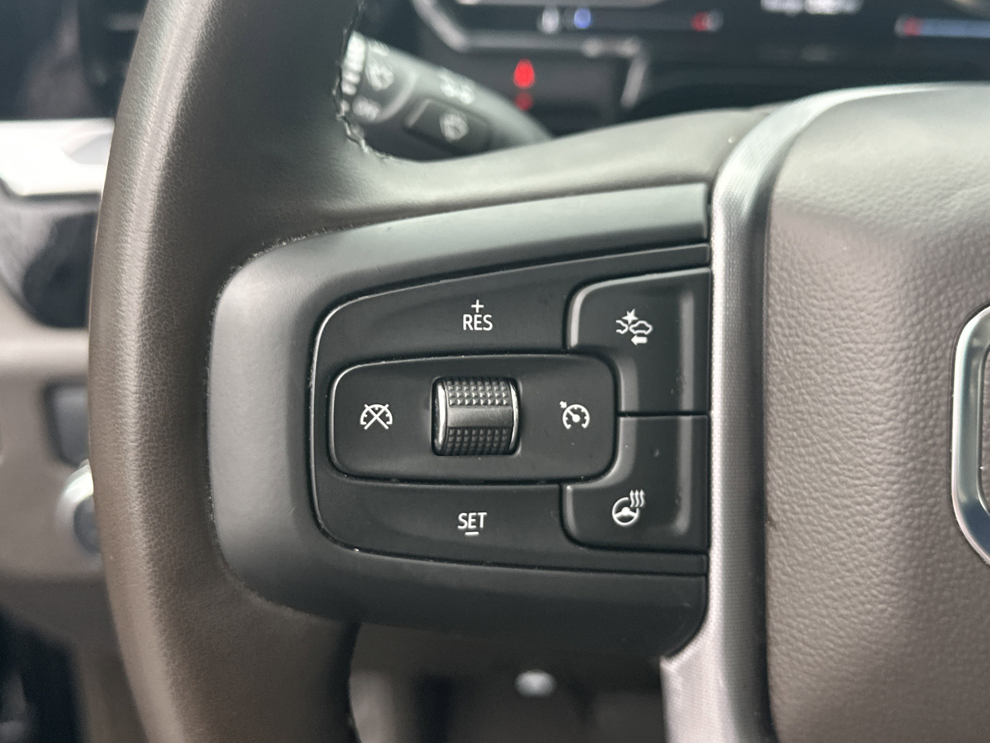 Certified 2025 GMC Sierra 1500 SLT image 26